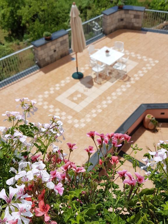 Bed and Breakfast Chez Chantal Мета Екстер'єр фото