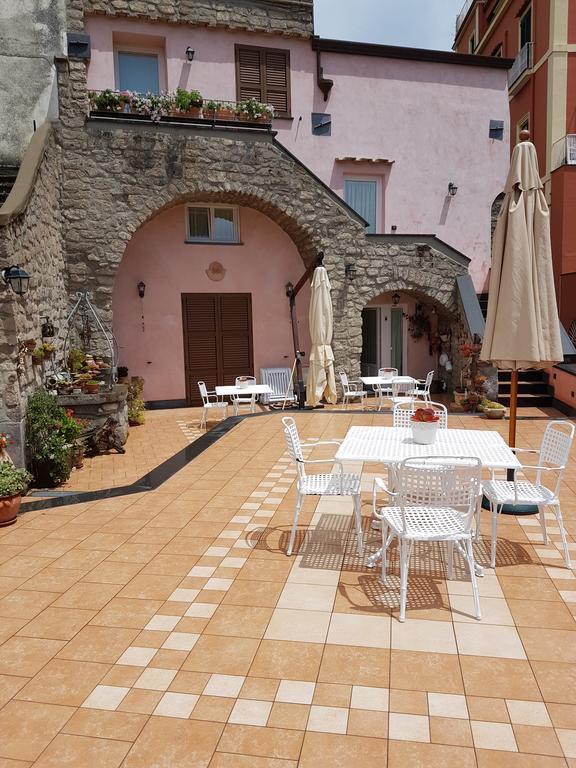 Bed and Breakfast Chez Chantal Мета Екстер'єр фото