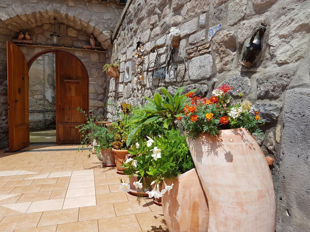 Bed and Breakfast Chez Chantal Мета Екстер'єр фото